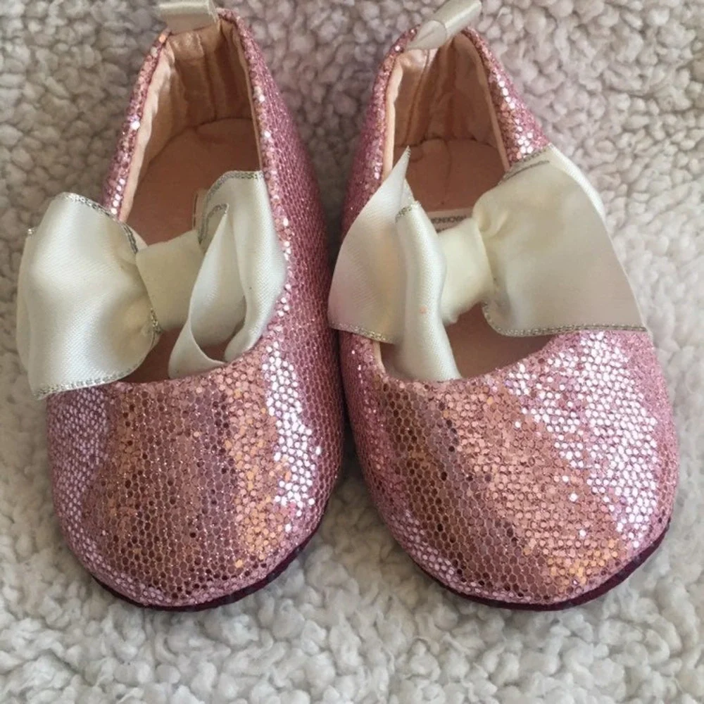 Unbranded Mary Jane Baby Girls 6-9M Pink Good Glitter Bow Slip On Dress Shoes
